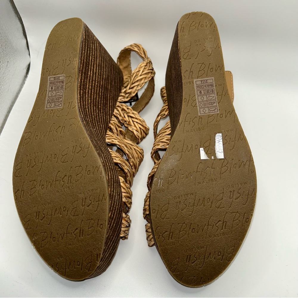 Blowfish braided straps wedge sandal NWOB size 9 - Picture 5 of 5